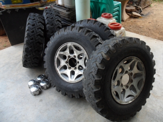 ขายแล้ว ยางก.ไก่+ล้อแม็กแท้STRADA 16" ฝาครบ 5วงยกชุดไม่แยก