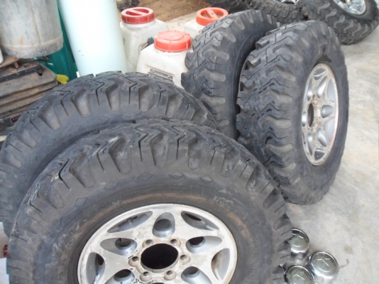 ขายแล้ว ยางก.ไก่+ล้อแม็กแท้STRADA 16" ฝาครบ 5วงยกชุดไม่แยก