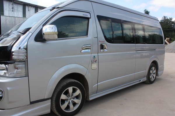 รถตู้ commuter ปี 50 (799000) เครื่องยนต์ 2jz เบนซิน ติกแก๊ส lpg เกียร์ออโต้ ภายในตกแต่ง vip คอนโทรลลายไม้ เบาะ 4 แถว ทีวี 2 เครื่อง เครื่องเสียงชุดแต่งรอบคัน รถตู้ commuter ปี 50 (799000) เครื่องยนต์ 2jz เบนซิน ติกแก๊ส lpg เกียร์ออโต้ ภายในตกแต่ง vip คอนโทรลลายไม้ เบาะ 4 แถว ทีวี 2 เครื่อง เครื่องเสียงชุดแต่งรอบคัน