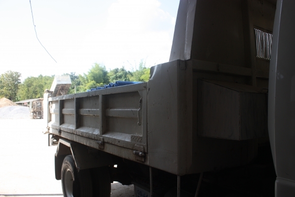 ขาย6ล้อkm777ดั้ม5คิว เครื่องwo4d 117แรง ทะเบียนปี56 ชุดโอนพร้อม รถสวยครับ