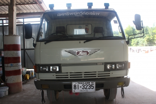 ขาย6ล้อkm777ดั้ม5คิว เครื่องwo4d 117แรง ทะเบียนปี56 ชุดโอนพร้อม รถสวยครับ