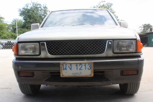 isuzu แวน ปี 35