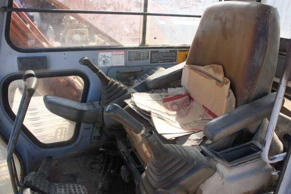 ขายด่วนแบคโฮ HITACHI 200-2