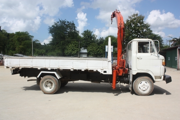 ขายรถหกล้อ km-340 พร้อม hiab 2 ตัน เครื่อง 110 แรง