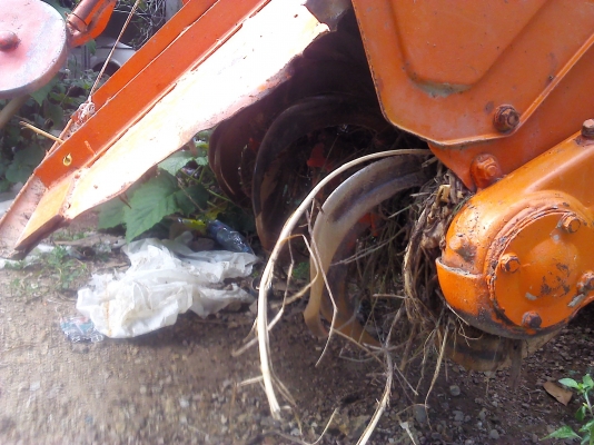 ลดราคา รถไถคูโบต้า B7000  16 แรงม้า ขับ 4 ล้อ มีโรตารี่  สภาพพร้อมใช้เลยเจ้าของเก่าใช้น้อยมาก มี VDOให้ดู