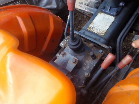 ลดราคา รถไถคูโบต้า B7000  16 แรงม้า ขับ 4 ล้อ มีโรตารี่  สภาพพร้อมใช้เลยเจ้าของเก่าใช้น้อยมาก มี VDOให้ดู