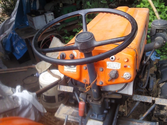 ลดราคา รถไถคูโบต้า B7000  16 แรงม้า ขับ 4 ล้อ มีโรตารี่  สภาพพร้อมใช้เลยเจ้าของเก่าใช้น้อยมาก มี VDOให้ดู