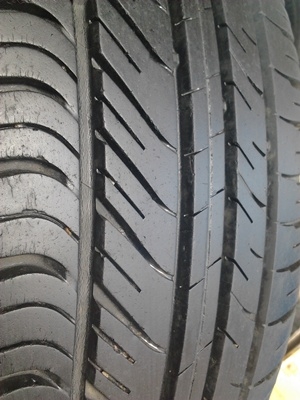 ขายยาง175/65/14 ปี 09 MICHERLIN ENERGY XM1 1 ชุด  ราคา :  2,400.00  บาท