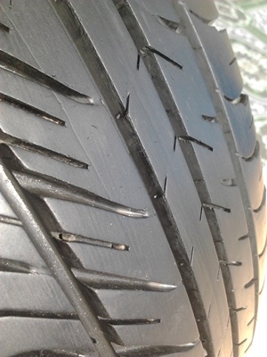 ขายยาง185/60/15 ปี 09/2เส้น+10/2เส้น MICHERLIN ENERGY XM1 1 ชุด  ราคา :  2,400.00  บาท