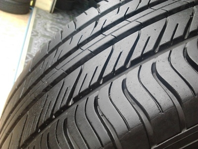 ขายยาง185/65/14 ปี 08 MICHERLIN ENERGY XM1 1 ชุด  ราคา :  2,200.00  บาท