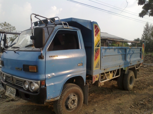 หกล้อดั้ม 85