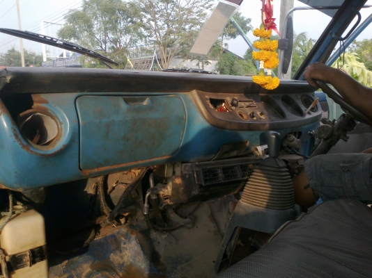 หกล้อดั้ม 85