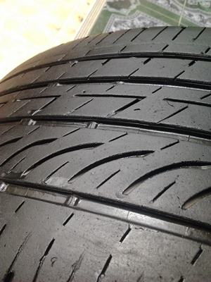 ขายยาง215/45/17 ปี 2110 BRIDESTONE TURANZA GR90 1 คู่  ราคา :  2,400.00  บาท