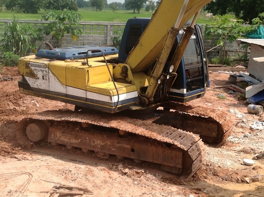 ขายSK200///รถสวยพร้อมใช้งาน แอร์มีรถเดิมๆ เอกสารเล่มทะเบียน