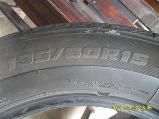 ขายยาง bridgestone ขอบ15 195/60 สวยๆ 4เส้น จัดไป 3200 T.088-875-9838 K.ภิรมณ์