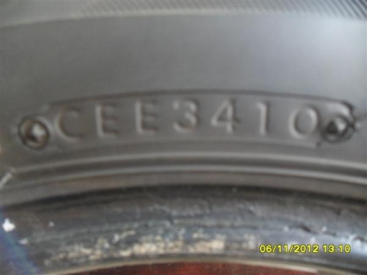 ขายยาง bridgestone ขอบ15 195/60 สวยๆ 4เส้น จัดไป 3200 T.088-875-9838 K.ภิรมณ์