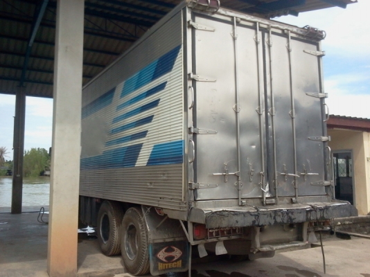 รถฮีโน่ 10 ล้อ ตู้เย็น FL1J  210 แรงม้า   สนใจติดต่อได้ทื่ 081-6079515