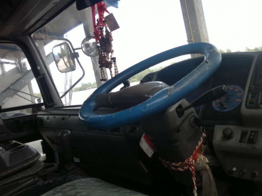 รถฮีโน่ 10 ล้อ ตู้เย็น FL1J  210 แรงม้า   สนใจติดต่อได้ทื่ 081-6079515