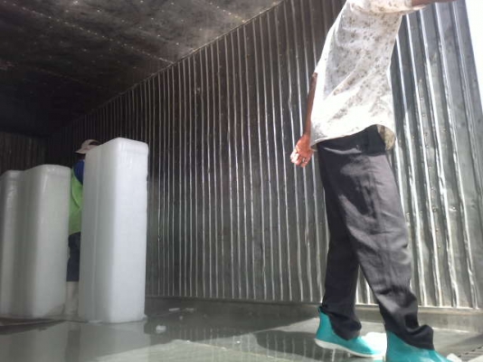 รถฮีโน่ 10 ล้อ ตู้เย็น FL1J  210 แรงม้า   สนใจติดต่อได้ทื่ 081-6079515