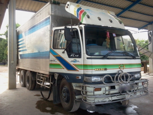 รถฮีโน่ 10 ล้อ ตู้เย็น FL1J  210 แรงม้า   สนใจติดต่อได้ทื่ 081-6079515