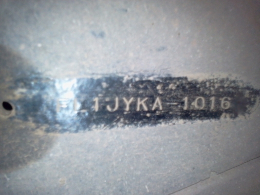 รถฮีโน่ 10 ล้อ ตู้เย็น FL1J  210 แรงม้า   สนใจติดต่อได้ทื่ 081-6079515