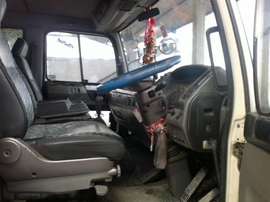 รถฮีโน่ 10 ล้อ ตู้เย็น FL1J  210 แรงม้า   สนใจติดต่อได้ทื่ 081-6079515