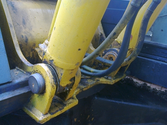 ขายPC120-3สวยๆ เครื่อง ปั้มเดิม เอวแน่น ช่วงล่างสวย บูชสลักแน่น