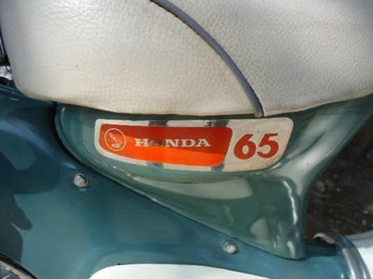 ขายมอไซต์สำหรับประกวด HONDA C65 หายากมากๆ อะไหล่แท้ๆทุกชิ้นส่วน เครื่องเดิมๆ แน่นๆฟิตๆใหม่ๆ สตาร์ทครั้งเดียวติด เสียงเงียบๆนิ่มๆ ไม่มีทะเบียน 35,000.- ขายมอไซต์สำหรับประกวด HONDA C65 หายากมากๆ อะไหล่แท้ๆทุกชิ้นส่วน เครื่องเดิมๆ แน่นๆฟิตๆใหม่ๆ สตาร์ทครั้งเดียวติด เสียงเงียบๆนิ่มๆ ไม่มีทะเบียน 35,000.-