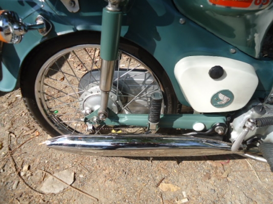 ขายมอไซต์สำหรับประกวด HONDA C65 หายากมากๆ อะไหล่แท้ๆทุกชิ้นส่วน เครื่องเดิมๆ แน่นๆฟิตๆใหม่ๆ สตาร์ทครั้งเดียวติด เสียงเงียบๆนิ่มๆ ไม่มีทะเบียน 35,000.- ขายมอไซต์สำหรับประกวด HONDA C65 หายากมากๆ อะไหล่แท้ๆทุกชิ้นส่วน เครื่องเดิมๆ แน่นๆฟิตๆใหม่ๆ สตาร์ทครั้งเดียวติด เสียงเงียบๆนิ่มๆ ไม่มีทะเบียน 35,000.-