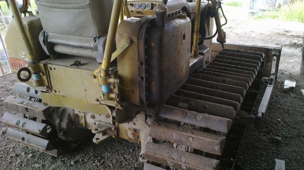 Komatsu D2-3 สภาพพร้อมทำงานได้เลย