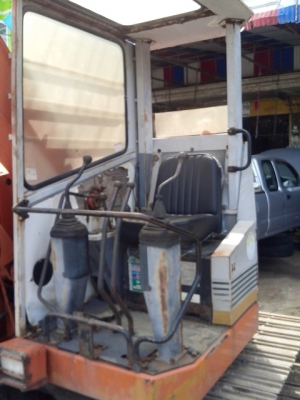 รถแบคโฮ HITACHI EX 50 URG รถแบคโฮ HITACHI EX 50 URG