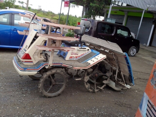 รถดำนา ISEKI