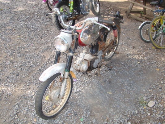 ขายHONDA C 250 E ขายHONDA C 250 E