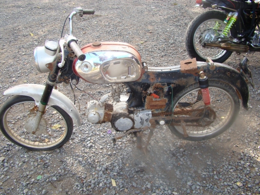 ขายHONDA C 250 E ขายHONDA C 250 E