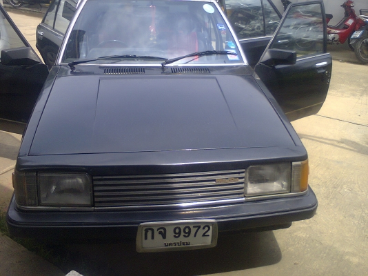 ขาย มาสด้า 323 ex 5 ประตู สีดำ ทำเบาะใหม่ ช่วงล่างทำใหม่ แถม มาสด้า 4 ประตู อีก 1 คัน เครื่องหัวฉีัด ไม่มีเกี่ยร์ ทะเบียนพร้อมโอน