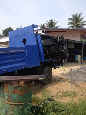 ขายดั๊ม 6 ล้อ 115 แรง ขายดั๊ม 6 ล้อ 115 แรง