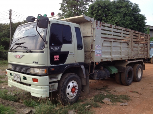 ขาย Hino 1M สภาพดี ยางดี80\% ขาย Hino 1M สภาพดี ยางดี80\%