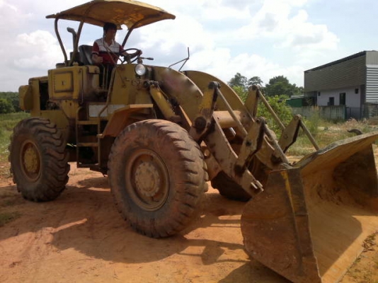 รถตัก CAT 920