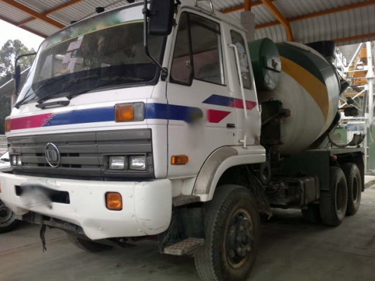 รถนิตสัน 10 ล้อ CW430 โม่ปูน 230 แรงม้า