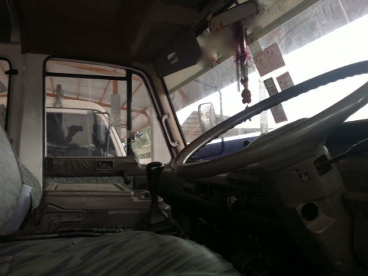 รถนิตสัน 10 ล้อ CW430 โม่ปูน 230 แรงม้า