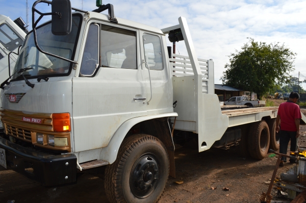 รถเทเลอร์เครื่องEH700 รุ่น F17  ขึ้น PC 200-300  สบาย (ใช้เหล็ก Iบีม แข็งแรงดีหนา)หาไฟแนท์มาจัดได้คับ