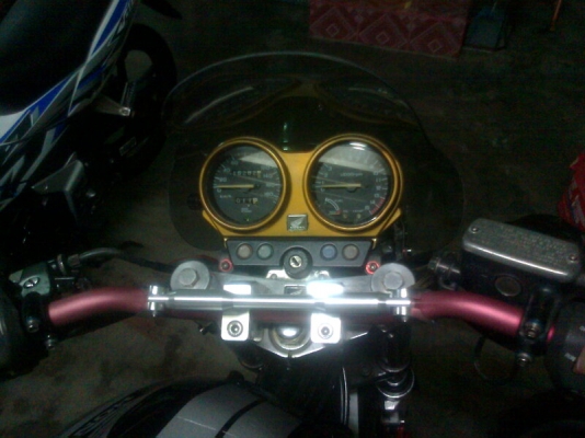 ขายฮอนด้าCB400พร้อมทะเบียนตอง333