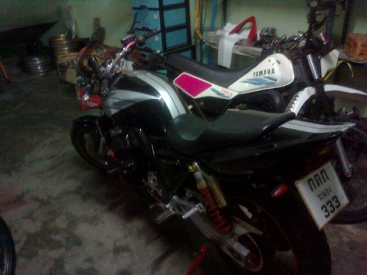 ขายฮอนด้าCB400พร้อมทะเบียนตอง333