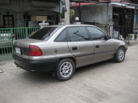 ขายOple Astra 1.6ปี 96เครื่อง ช่วงล่างดี สภาพเดิมๆ สวยมาก ภายในใหม่เอี่ยม แอร์ ฟิล์มใหม่( V Cool) วิทยุ ซีดี MP3 Power ABS Airbag ล้อMax 14