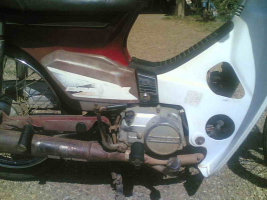 ขาย ดรีมคุรุสภา (แดง) เล่มทะเบียน อะไหร่เดิมๆเครื่องแน่นๆ รถปี 36 ขาย 7900 บาท