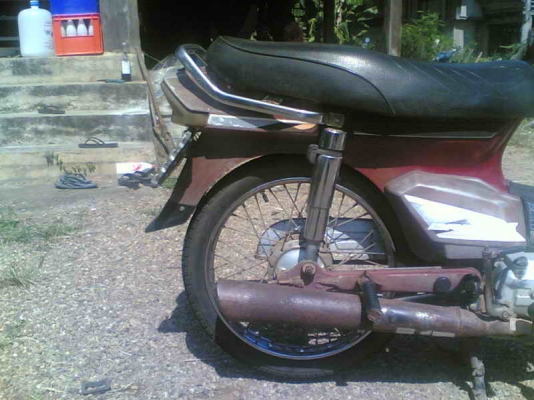 ขาย ดรีมคุรุสภา (แดง) เล่มทะเบียน อะไหร่เดิมๆเครื่องแน่นๆ รถปี 36 ขาย 7900 บาท