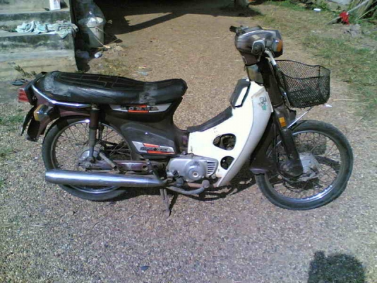 ขาย C700Cdi (ม่วงมังคุต) เล่มทะเบียน ขายตามสภาพ ขาย 6900 บาท