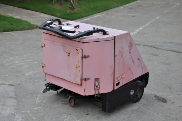 ขาย เครื่องกวาด ขัด ทำความสะอาด พื้น ใช้งานง่าย คล่องตัว นำเข้าญี่ปุ่น ขาย25,000บาท!!!