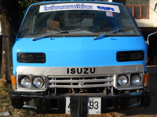 ขาย isuzu 6 ล้อ 110 แรง ks-22 รถห้างแท้ สภาพดีมาก