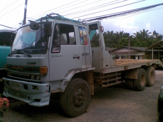 ขาย  10  ล้อ  ISUZU   ท้ายลาดสองเพลา  เครื่อง  240  เกียร์คูลเลอร์
